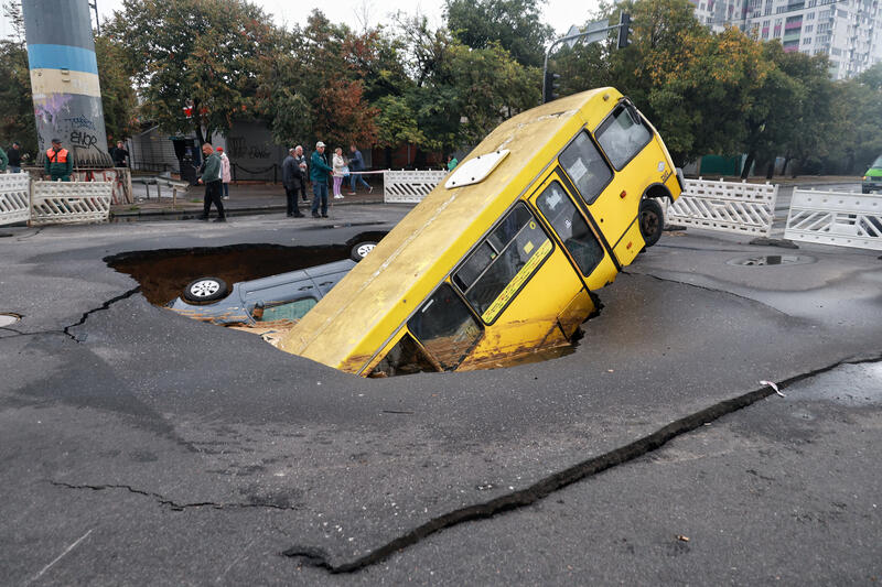 PIX OF THE WEEK - 40