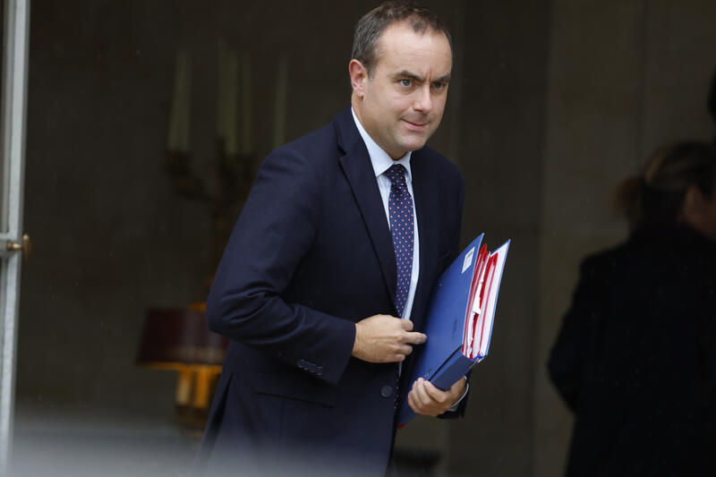 French Prime Minister Sébastien Lecornu resigns