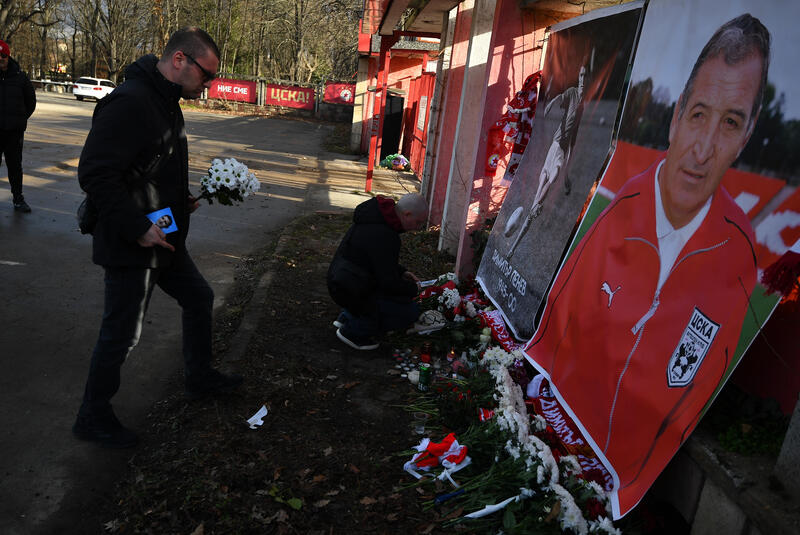 Dimitar Penev Dies Aged 80